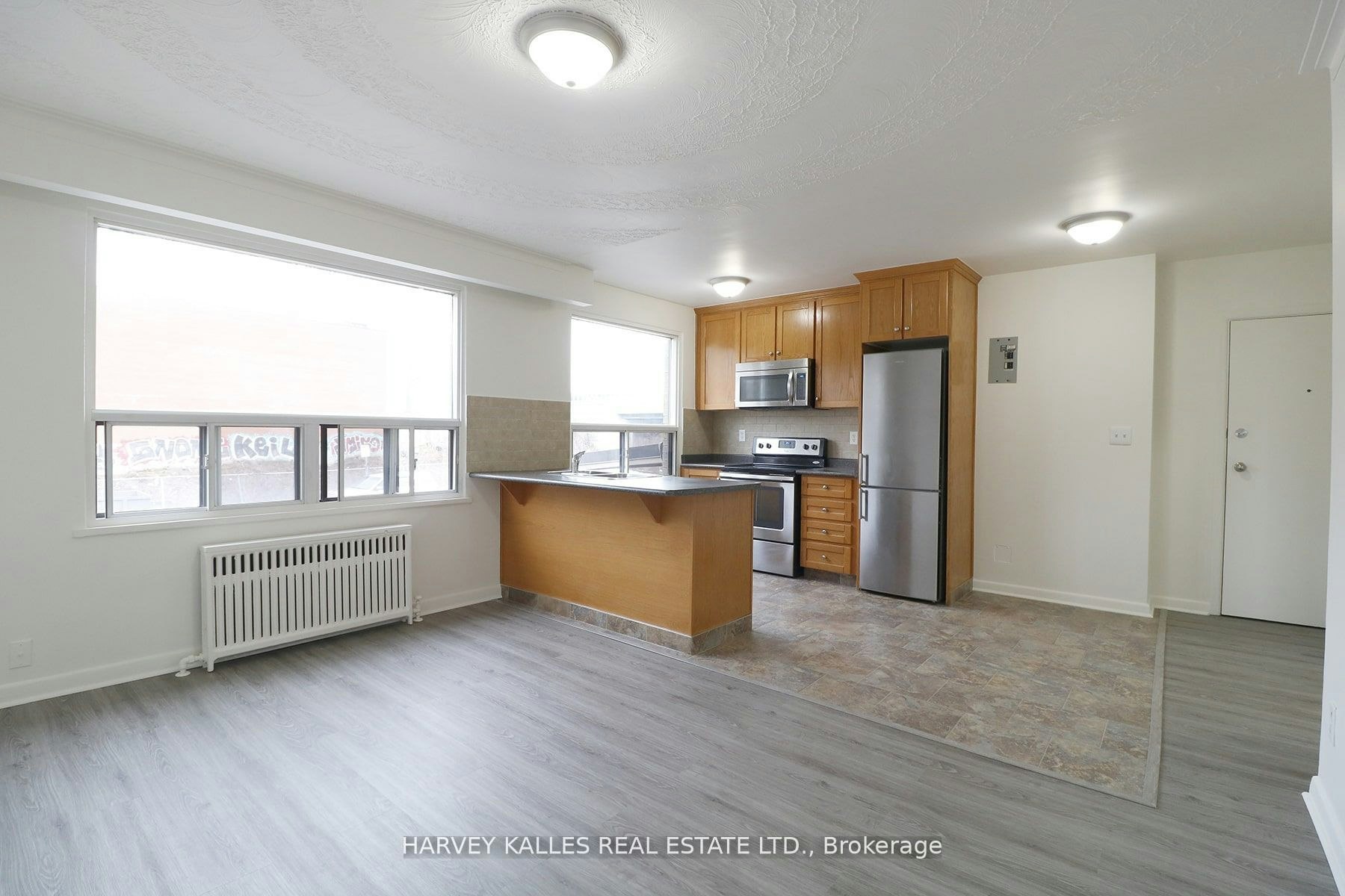 209-500 Gilbert Avenue, Toronto, ON, M6E 4X5 - 4