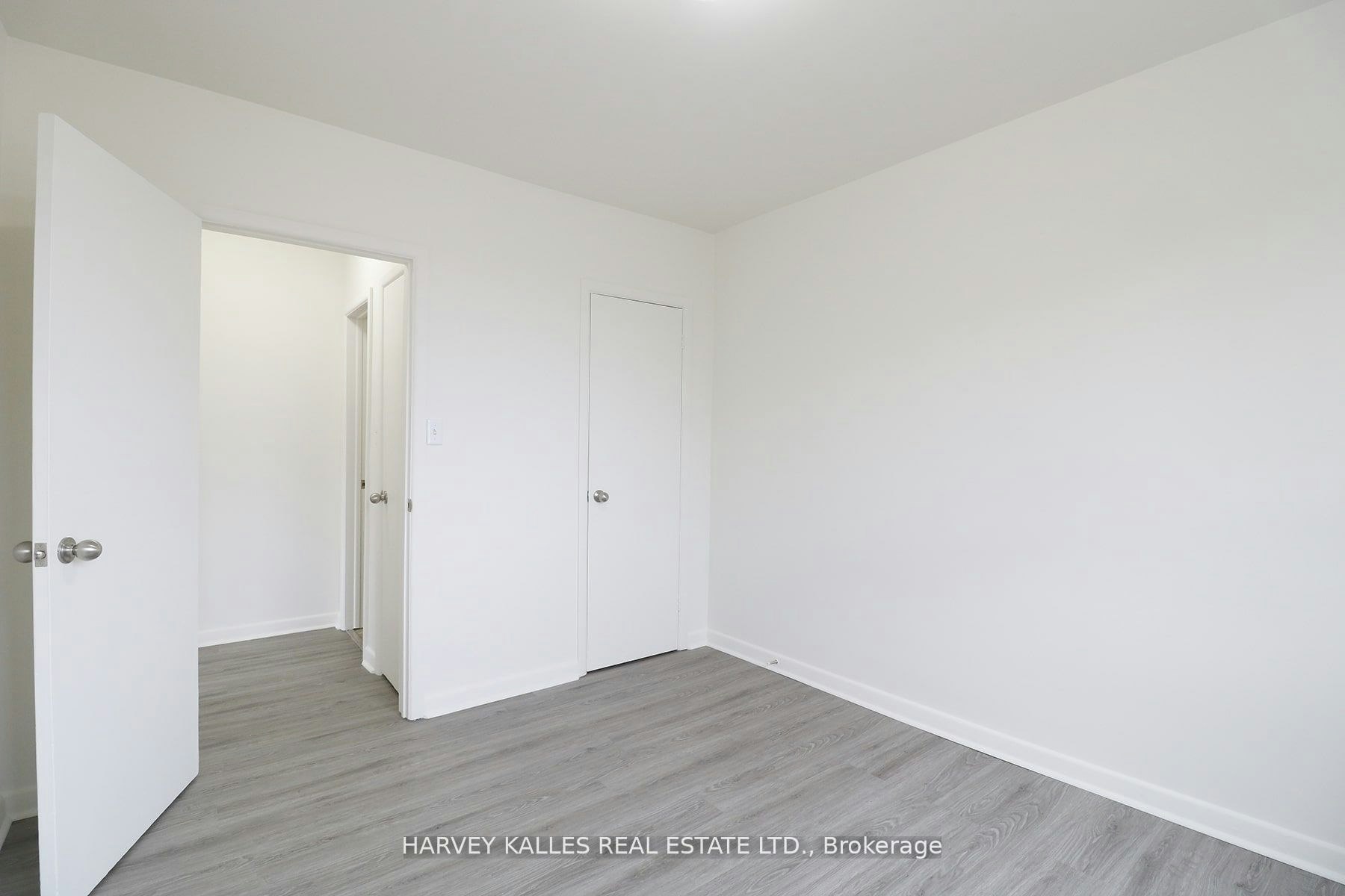 209-500 Gilbert Avenue, Toronto, ON, M6E 4X5 - 12
