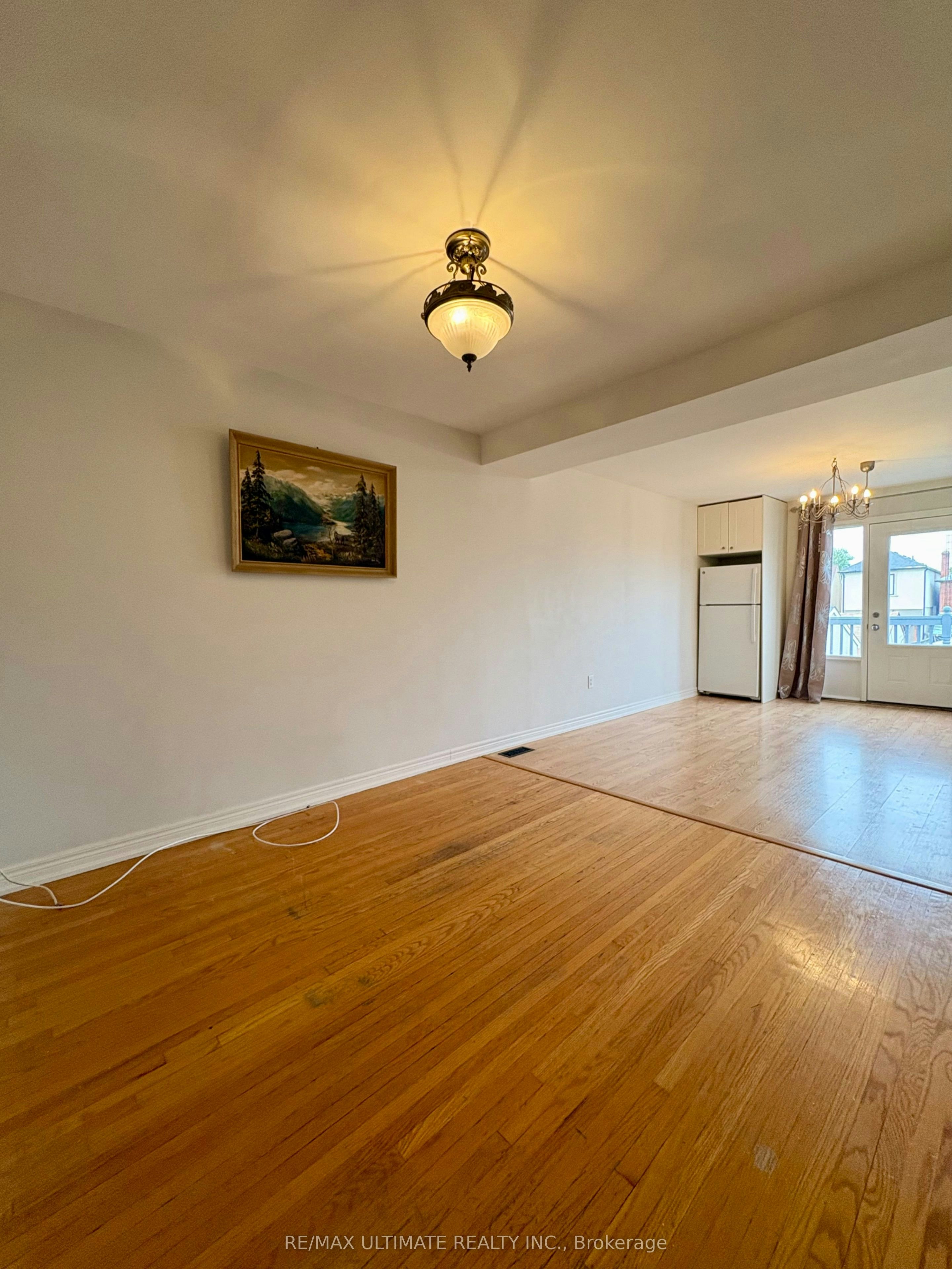 2nd Floor-315 Harvie Avenue, Toronto, ON, M6E 4L2 - 7