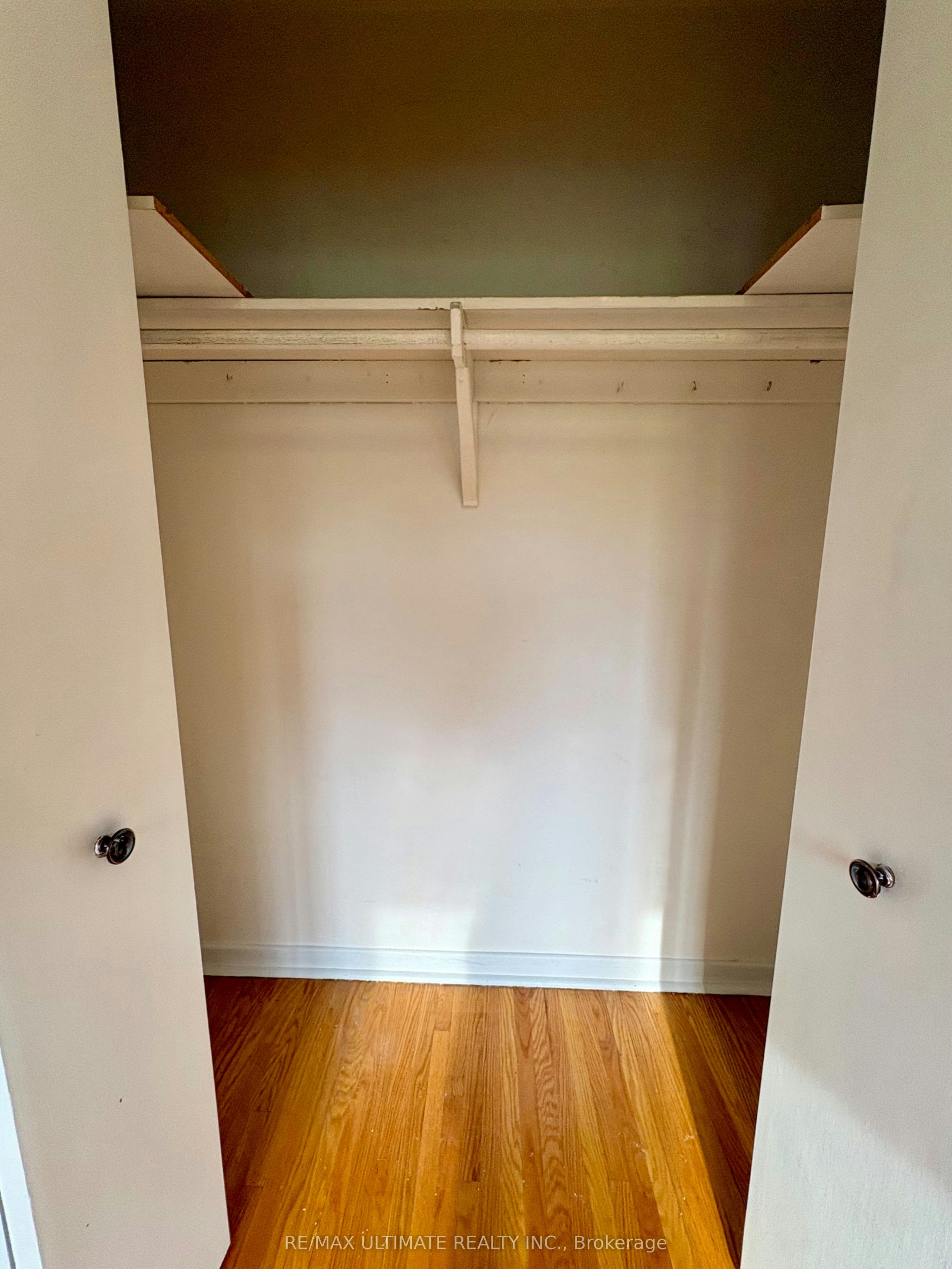 2nd Floor-315 Harvie Avenue, Toronto, ON, M6E 4L2 - 5