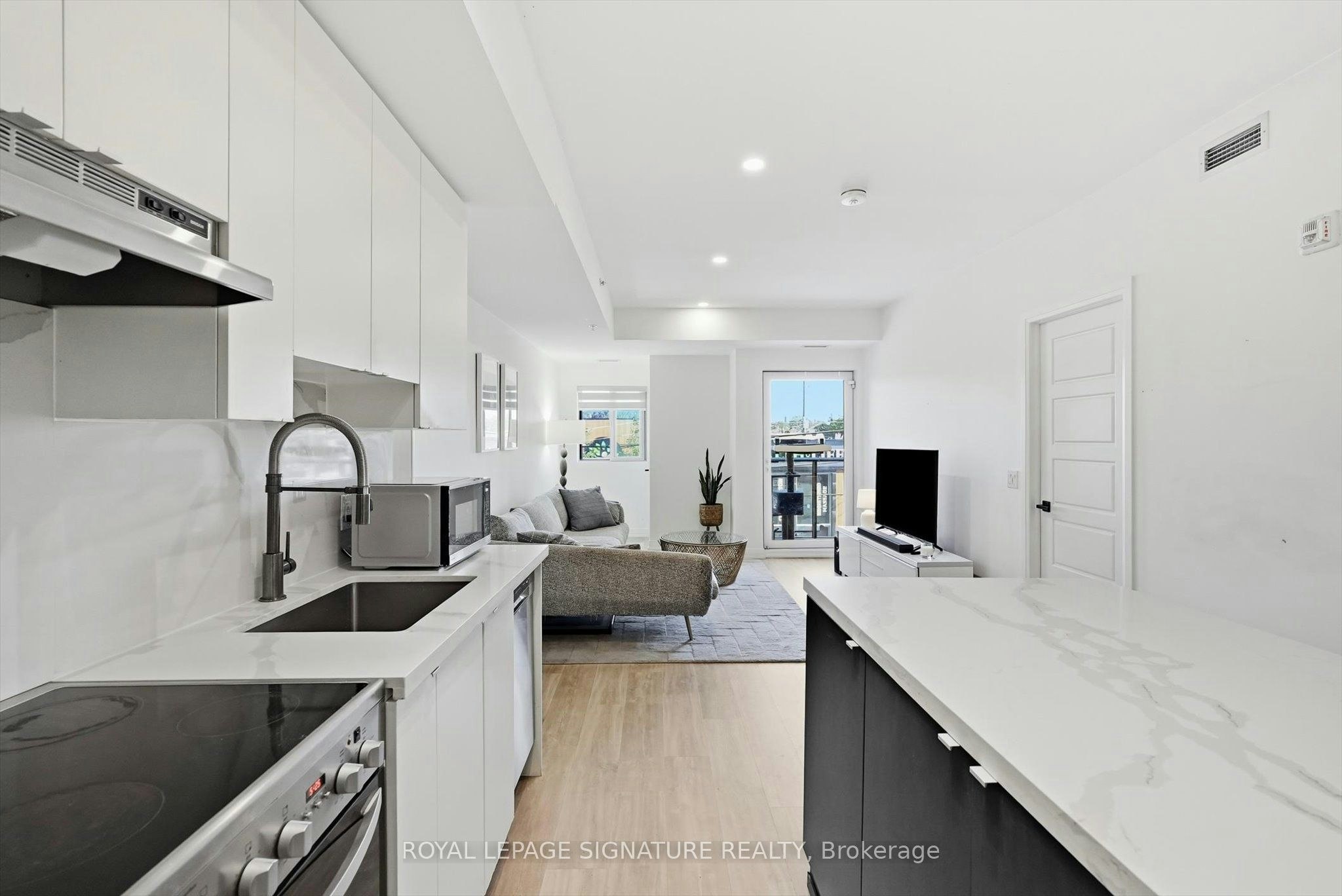 205-408 Browns Line, Toronto, ON, M8W 0C3 - 2