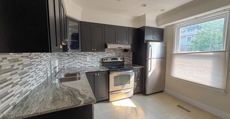 138-2440 Bromsgrove Road E, Mississauga, ON, L5J 4J7 - 2