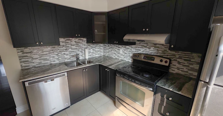 138-2440 Bromsgrove Road E, Mississauga, ON, L5J 4J7 - 3