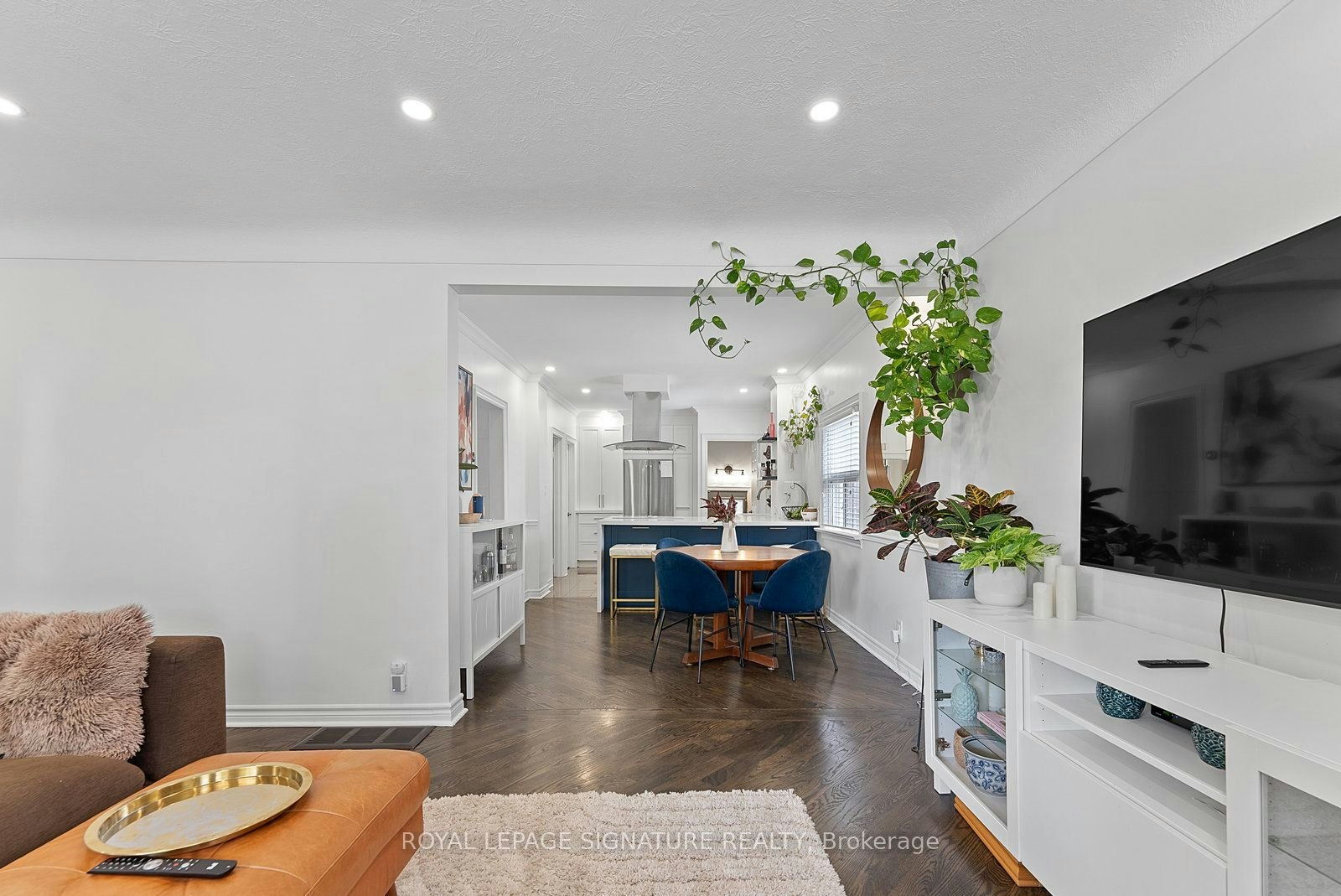 76 Foch Avenue, Toronto, ON, M8W 3X4 - 9