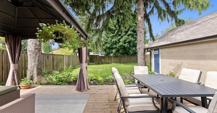 76 Foch Avenue, Toronto, ON, M8W 3X4 - 41