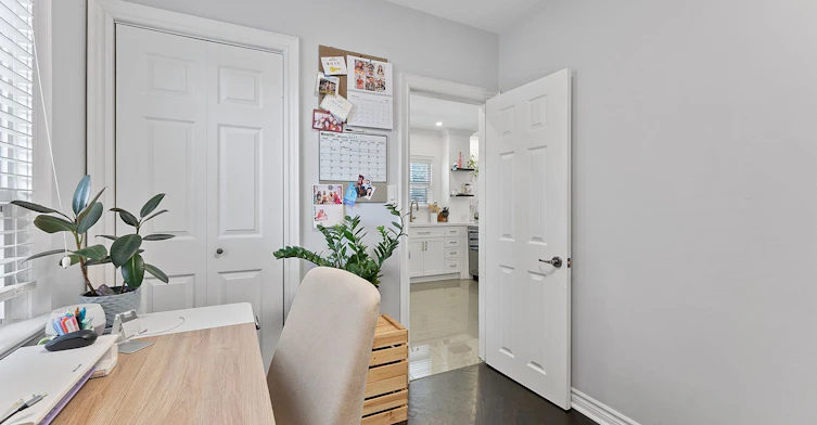 76 Foch Avenue, Toronto, ON, M8W 3X4 - 27