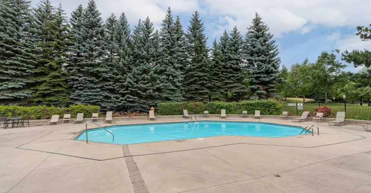903-10 Laurelcrest Street N, Brampton, ON, L6S 5Y3 - 11