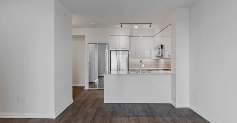 3211-35 Watergarden Drive, Mississauga, ON, L5R 0G8 - 9