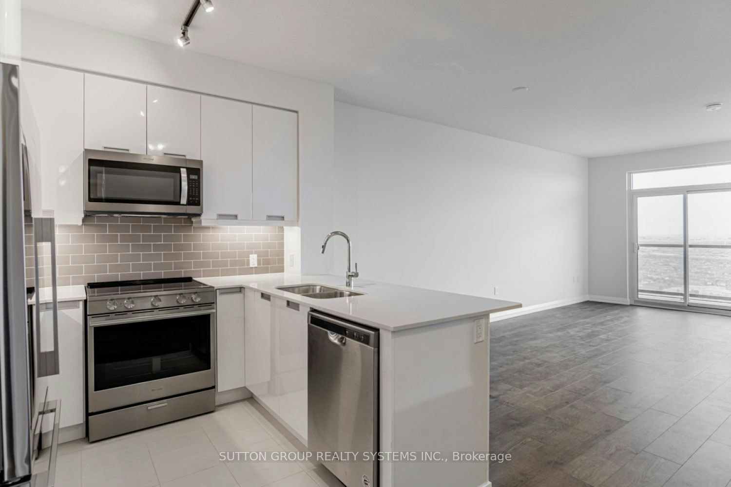 3211-35 Watergarden Drive, Mississauga, ON, L5R 0G8 - 4