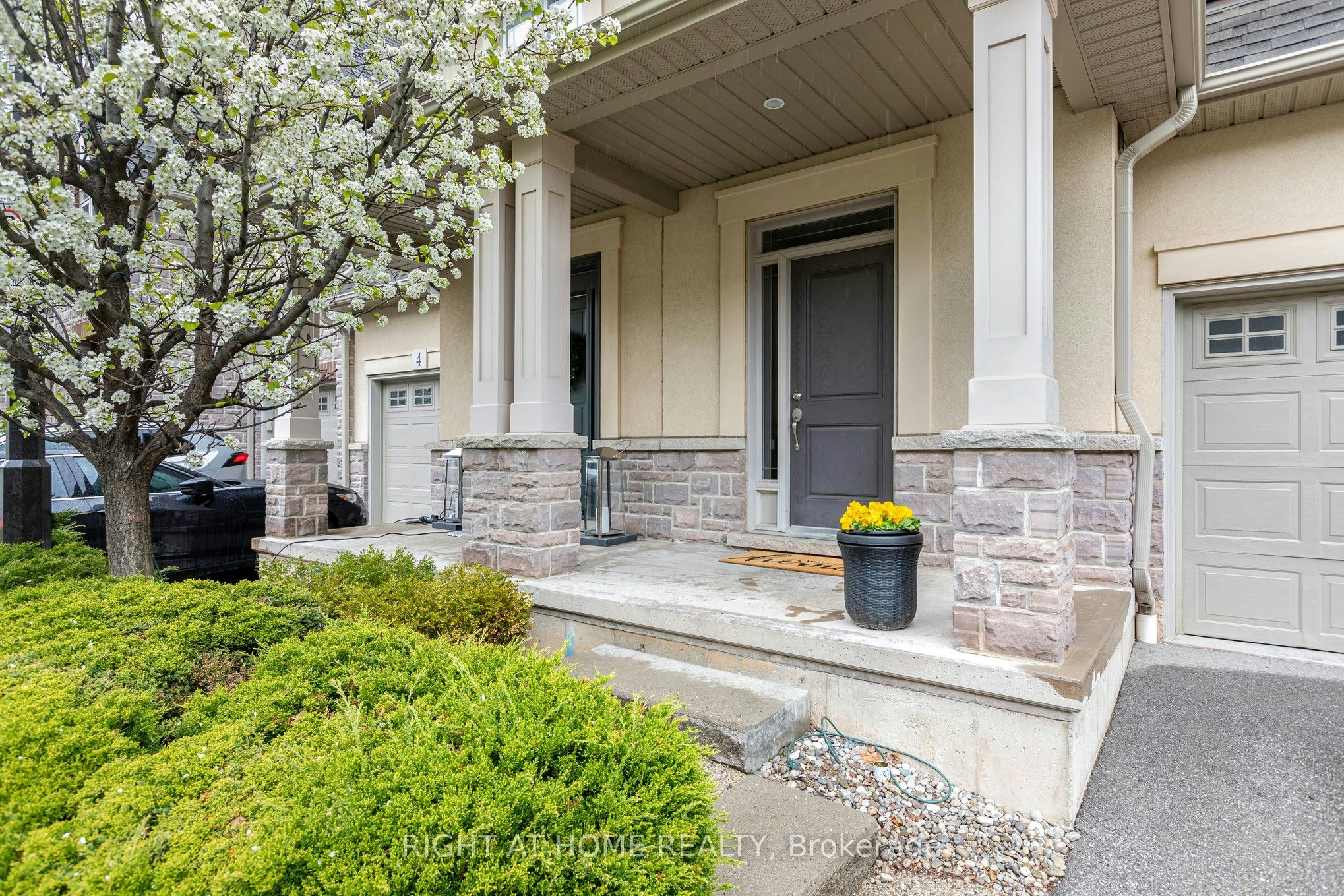 5-5056 New Street, Burlington, ON, L7L 1V1 - 2