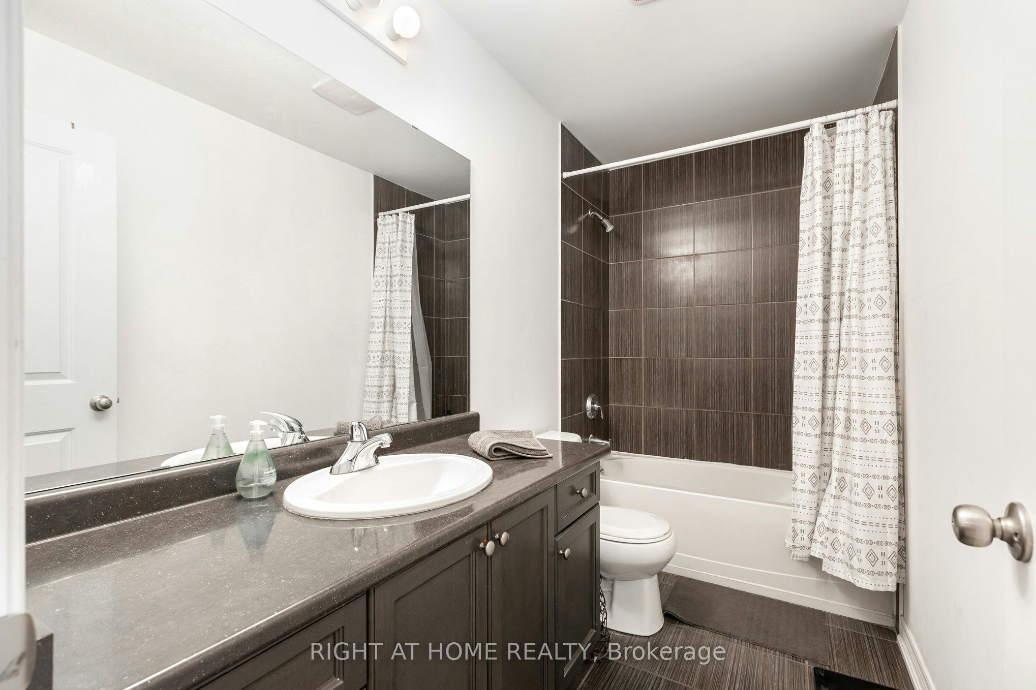 5-5056 New Street, Burlington, ON, L7L 1V1 - 21
