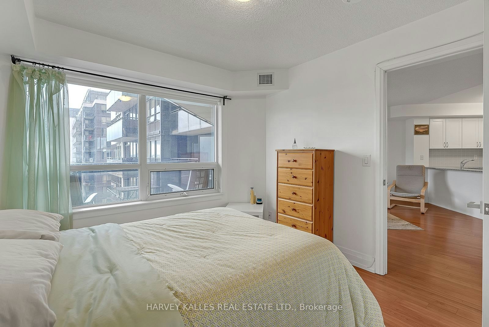 1021-1060 Sheppard Avenue W, Toronto, ON, M3J 0G7 - 21
