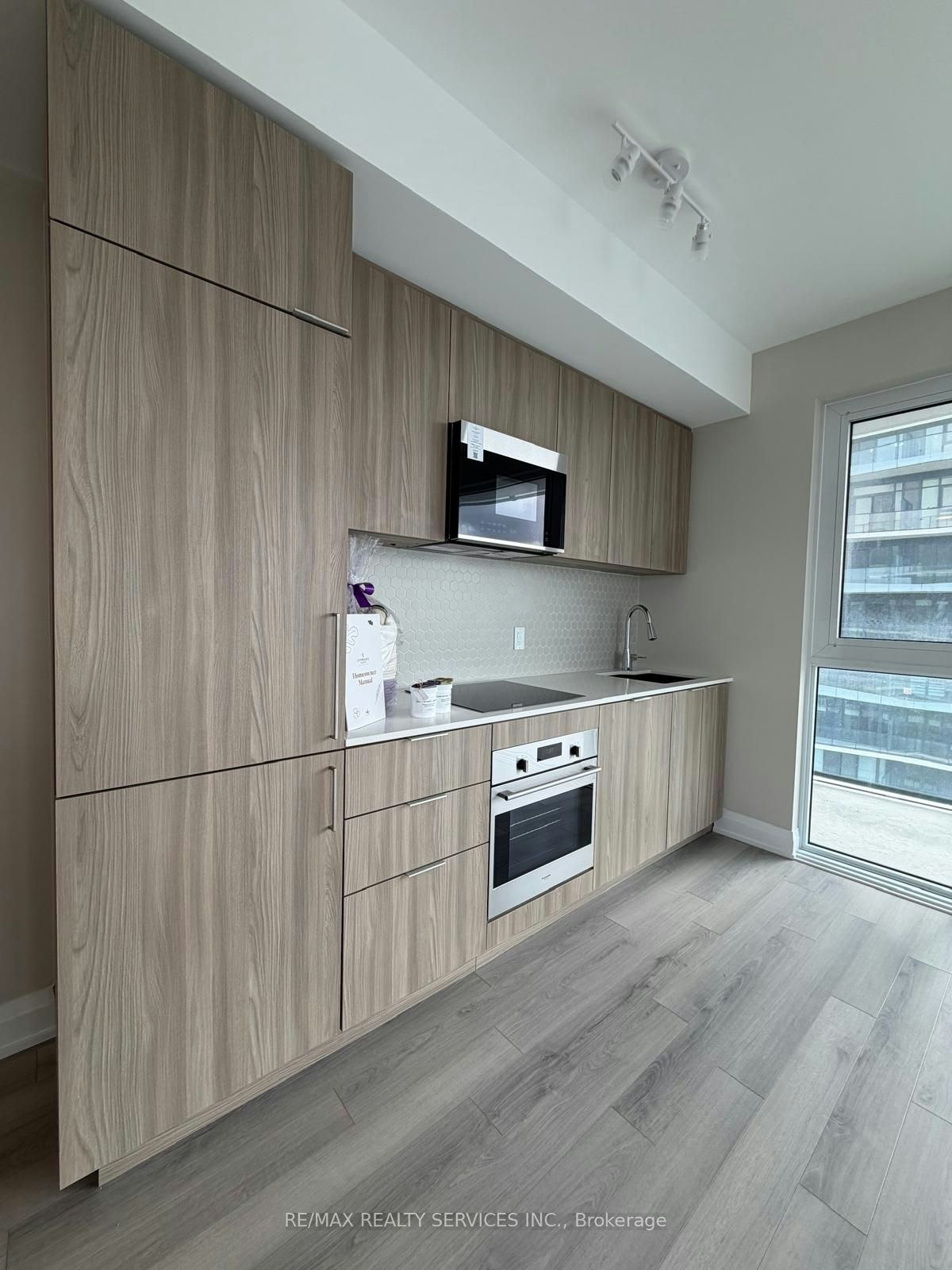 2314-15 Skyridge Drive E, Brampton, ON, L6P 4S3 - 9