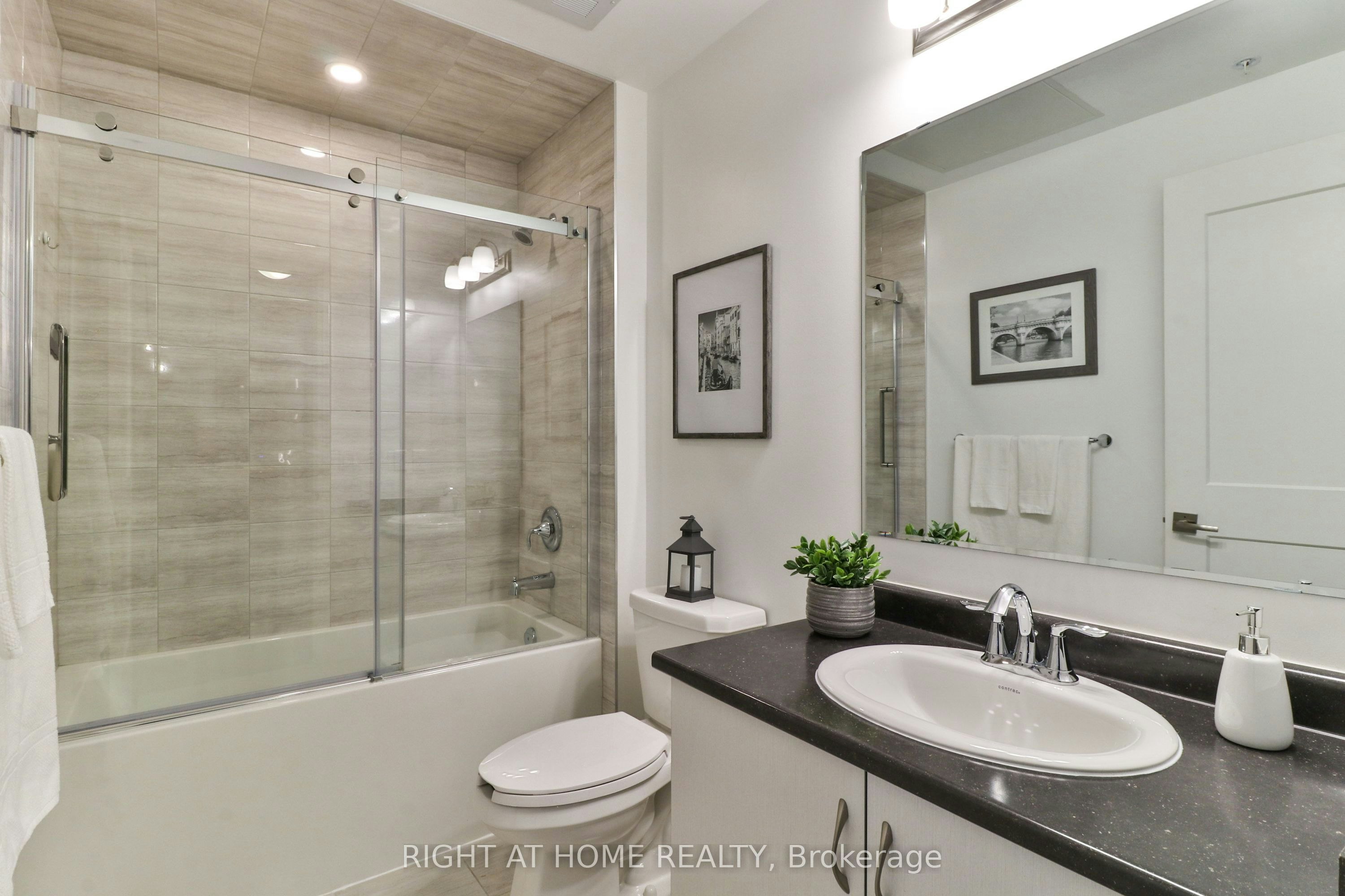 202-102 Grovewood Common, Oakville, ON, L6H 0X2 - 9