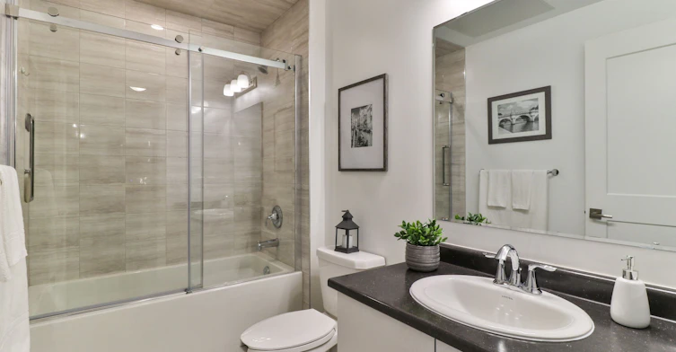 202-102 Grovewood Common, Oakville, ON, L6H 0X2 - 9