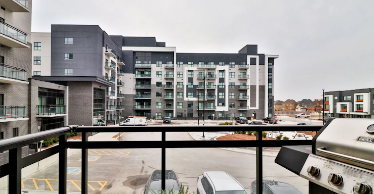 202-102 Grovewood Common, Oakville, ON, L6H 0X2 - 10