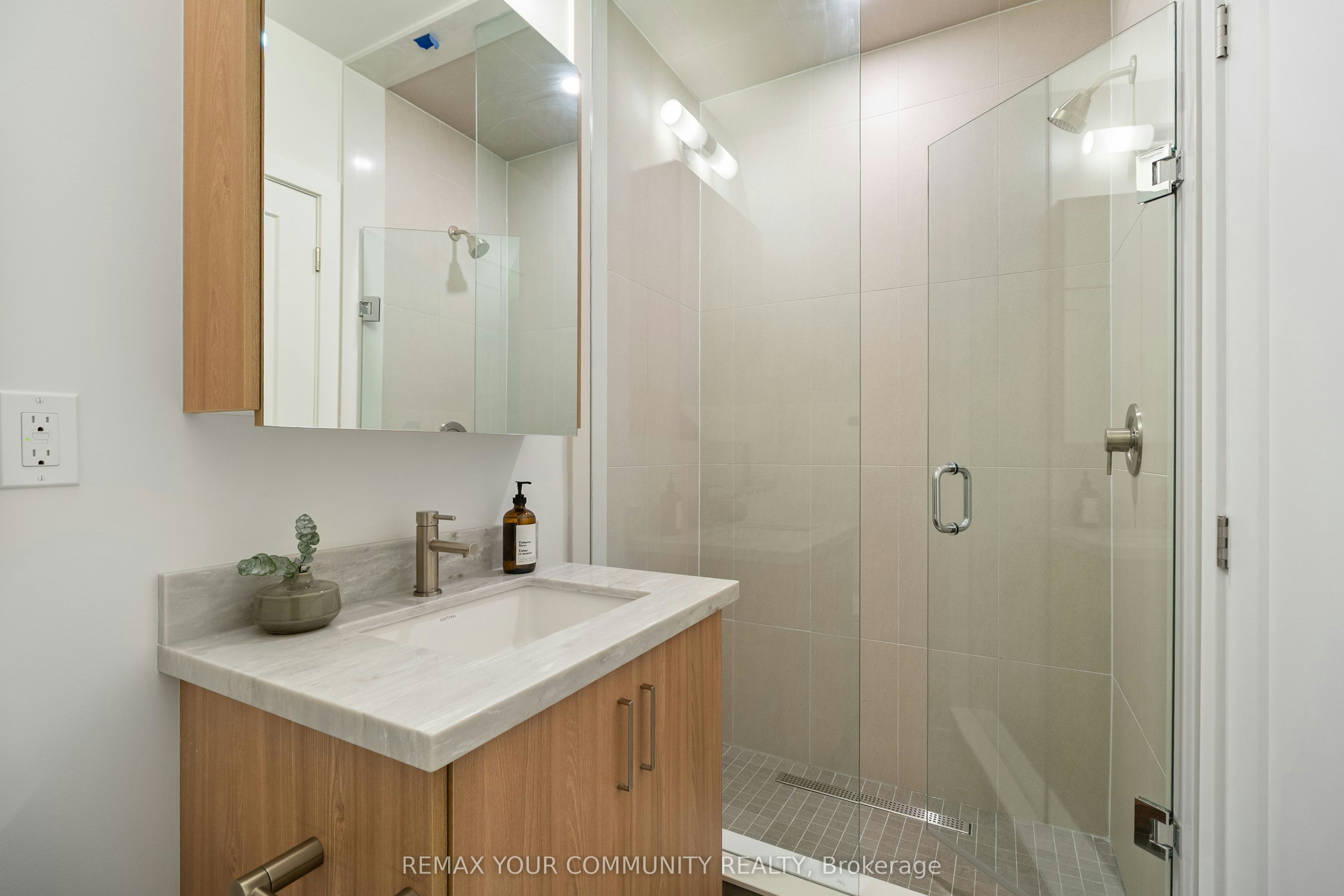 3-34 Poplar Avenue, Toronto, ON, M9B 3R4 - 24