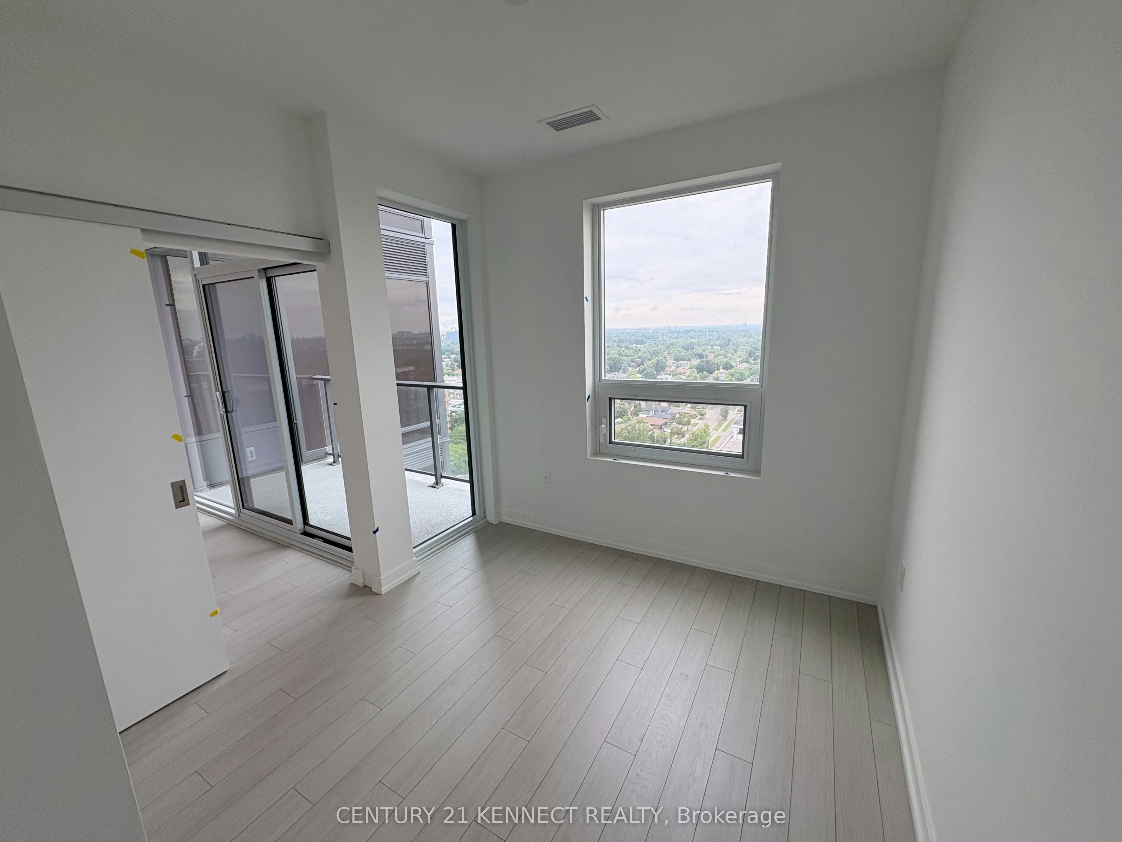 1820-4010 Eglinton Avenue W, Toronto, ON, M9A 0G5 - 7