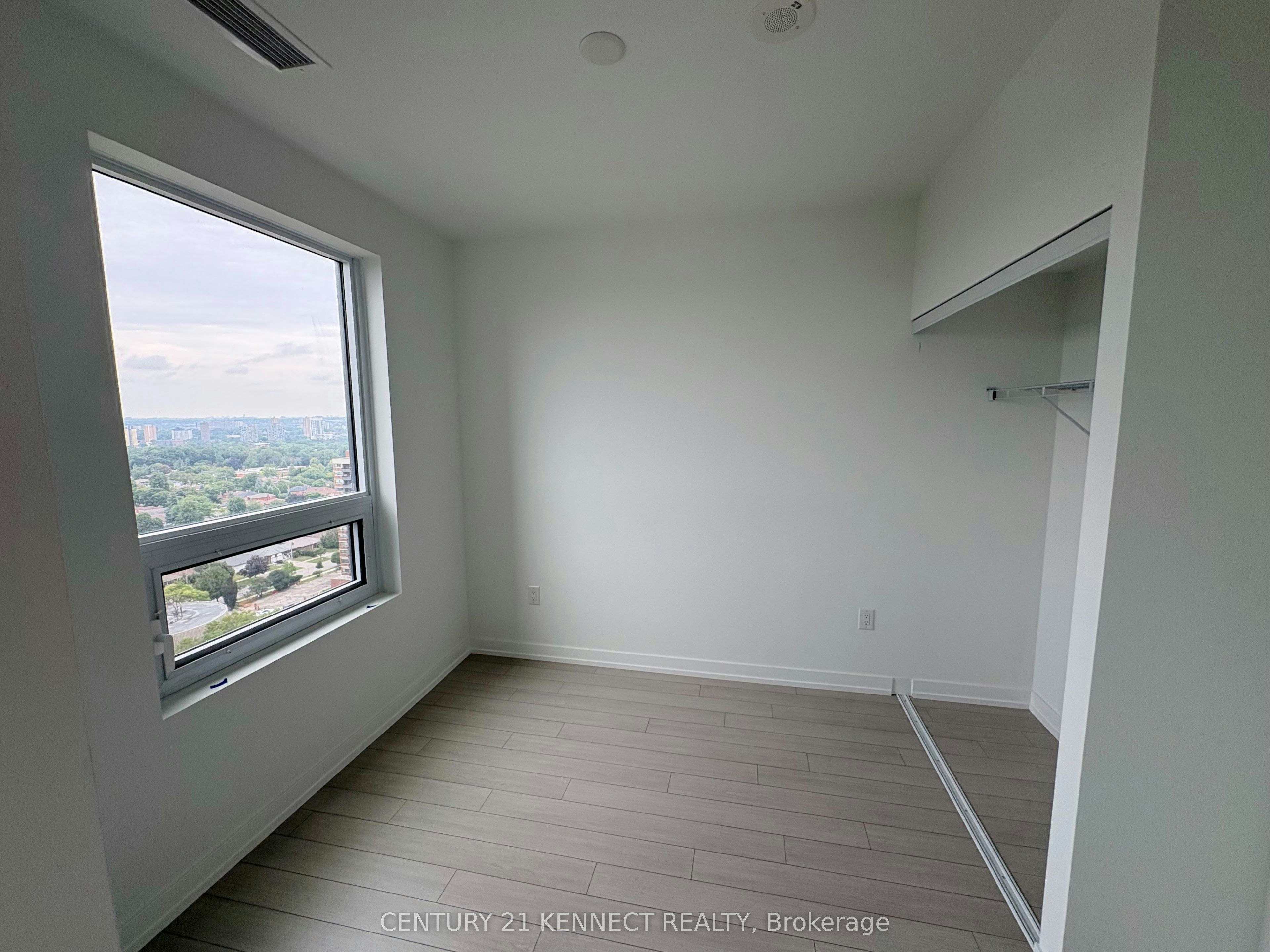 1820-4010 Eglinton Avenue W, Toronto, ON, M9A 0G5 - 6