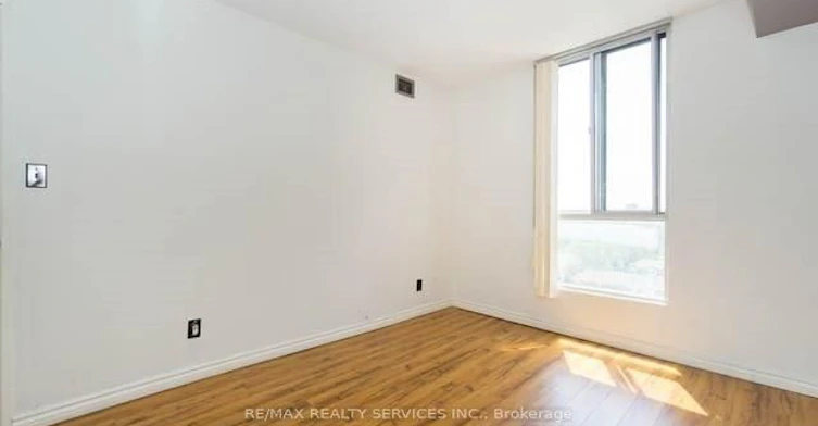 1016-145 Hillcrest Avenue, Mississauga, ON, L5B 3Z1 - 4