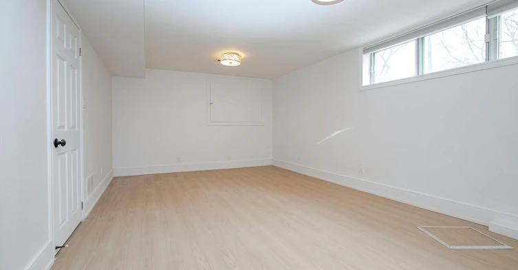 Upper-114 Wincott Drive, Toronto, ON, M9P 2P6 - 3