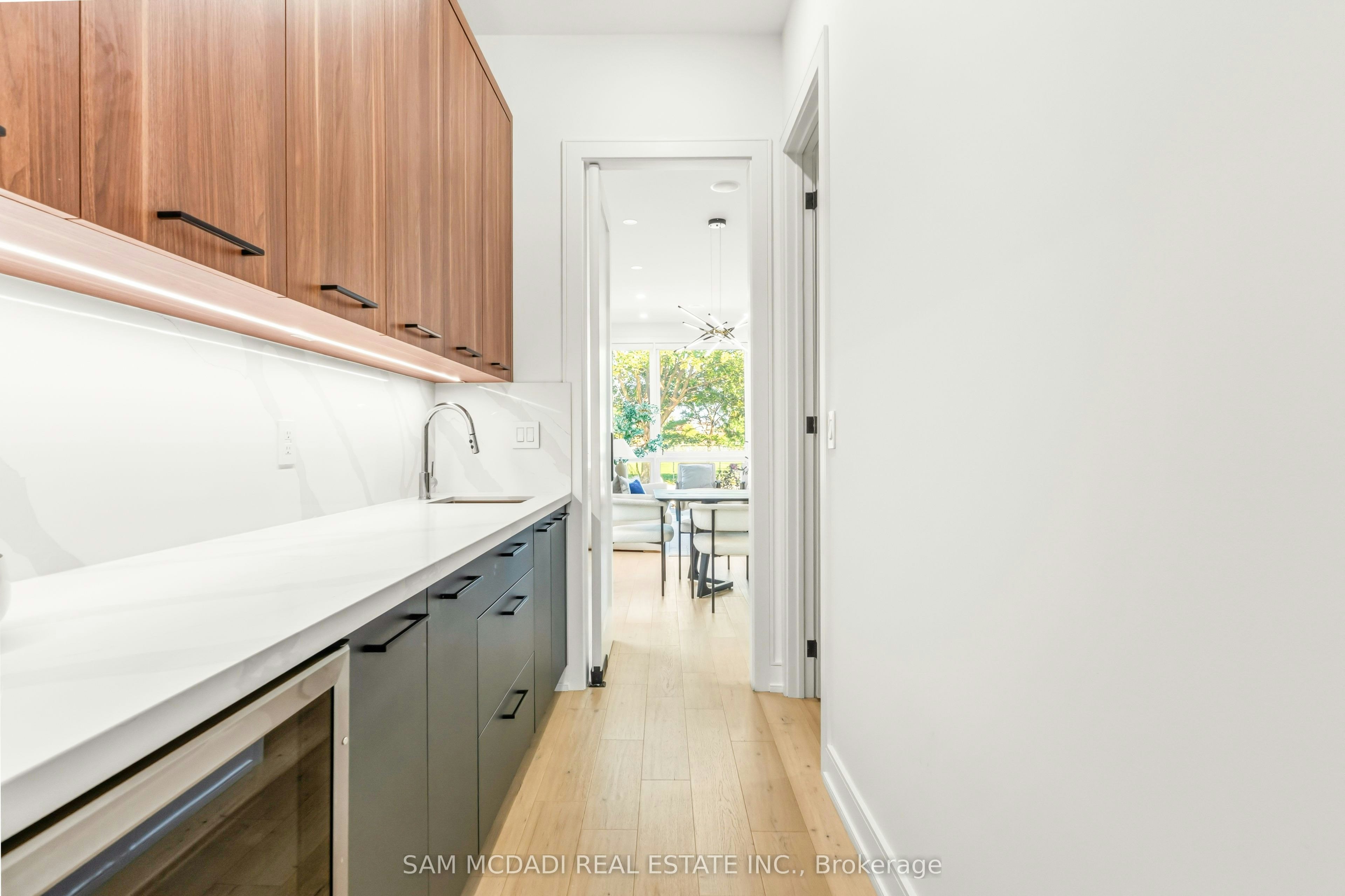 24 Twenty First Street, Toronto, ON, M8V 3L7 - 15