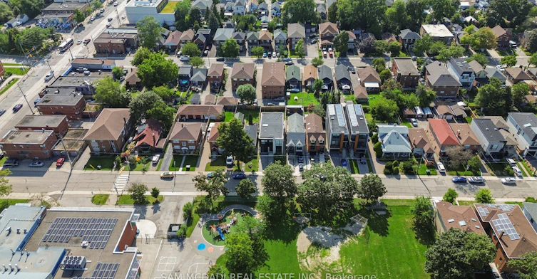 24 Twenty First Street, Toronto, ON, M8V 3L7 - 40