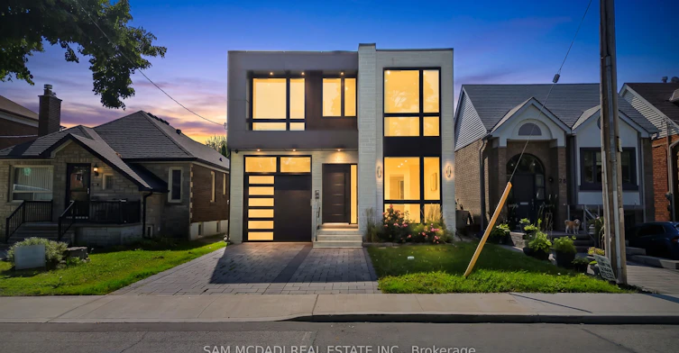 24 Twenty First Street, Toronto, ON, M8V 3L7