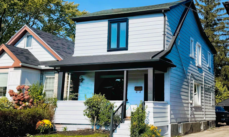 28 Pendeen Avenue