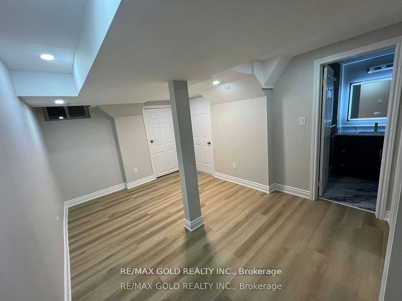 (Bsmt)-38 Carmel Crescent, Brampton, ON, L6P 1Y2 - 11
