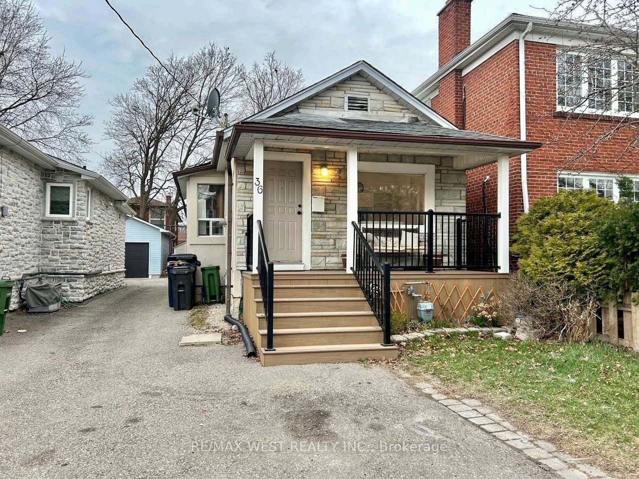 36 Fourteenth Street E, Toronto, ON, M8V 3H9