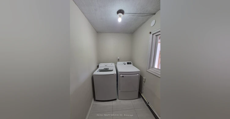 35 Jersey Avenue, Brampton, ON, L6W 1L5 - 11