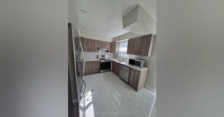 35 Jersey Avenue, Brampton, ON, L6W 1L5 - 5