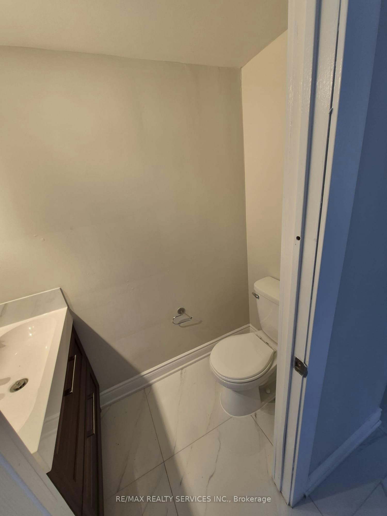 35 Jersey Avenue, Brampton, ON, L6W 1L5 - 3