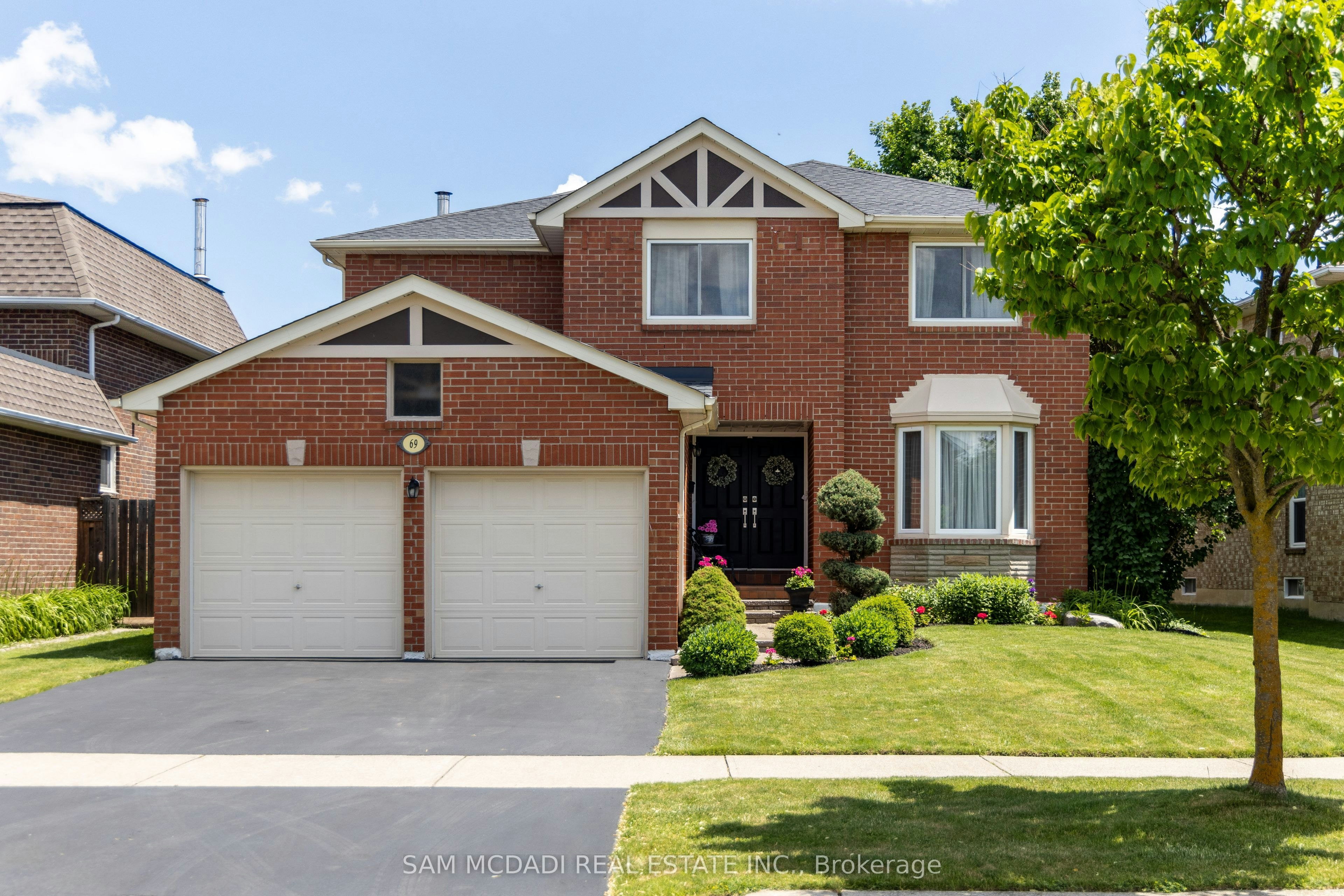 69 Parkside Drive, Brampton, ON, L6Y 3A1