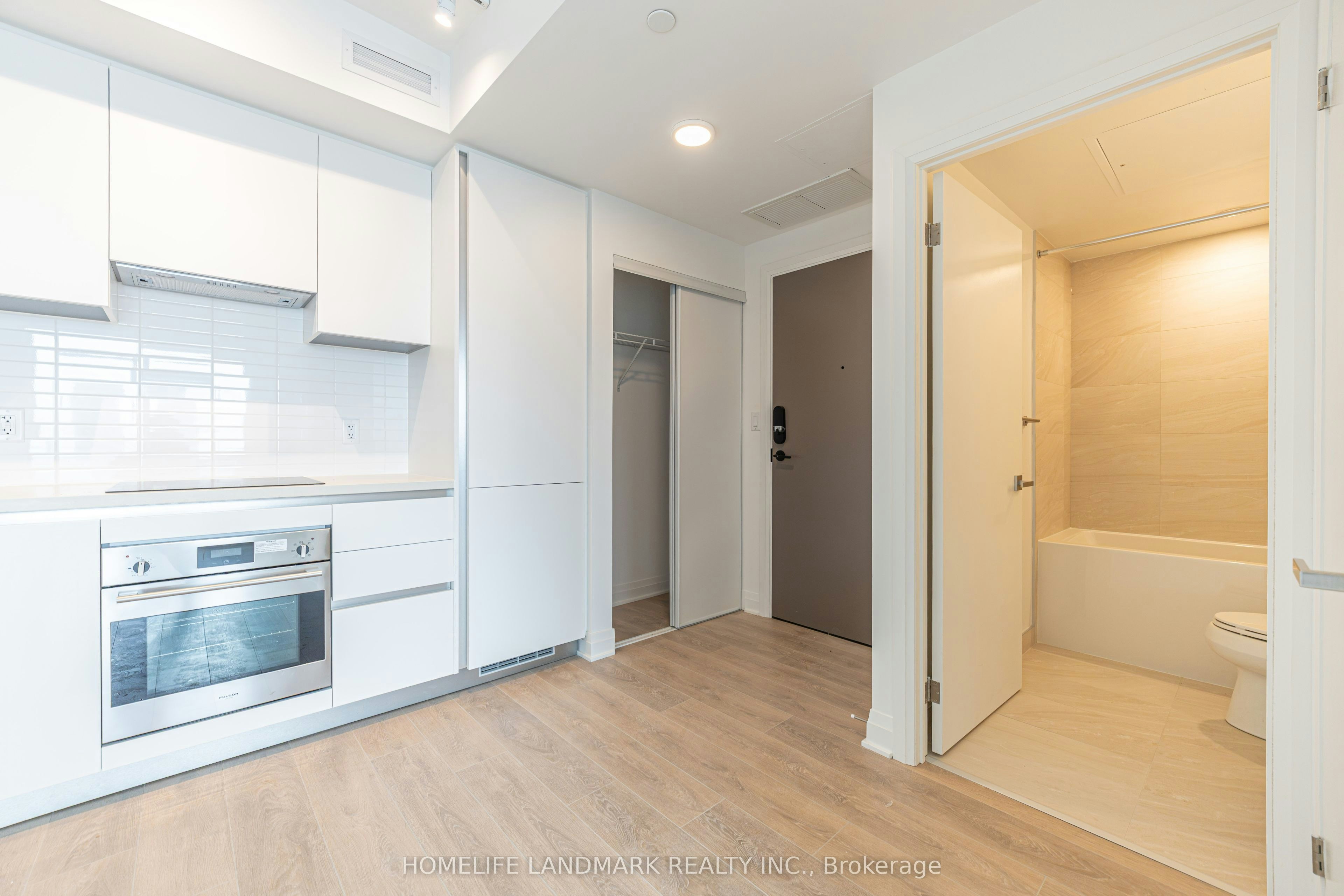2905-4015 The Exchange N/A, Mississauga, ON, L5B 0N9 - 3