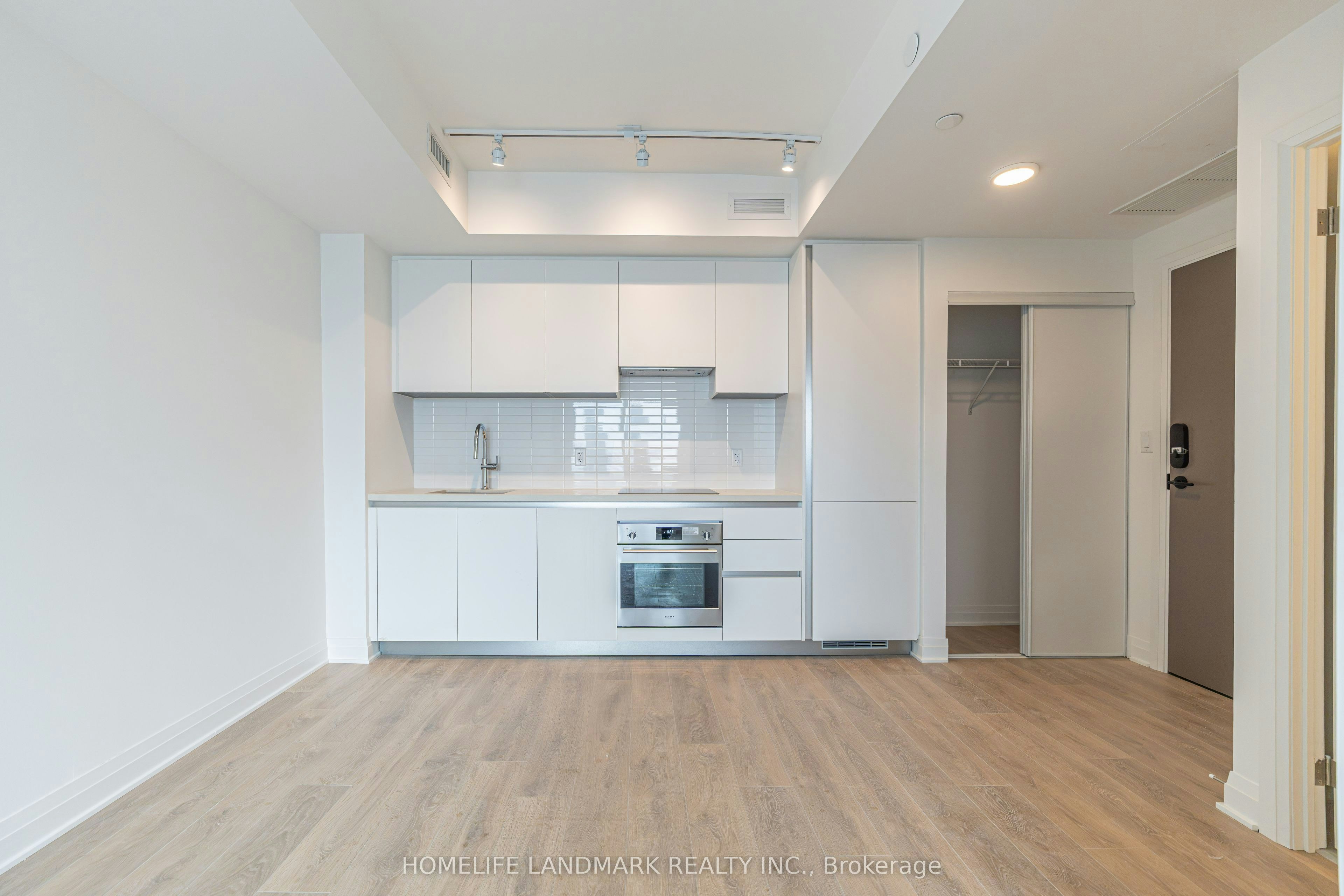 2905-4015 The Exchange N/A, Mississauga, ON, L5B 0N9 - 4