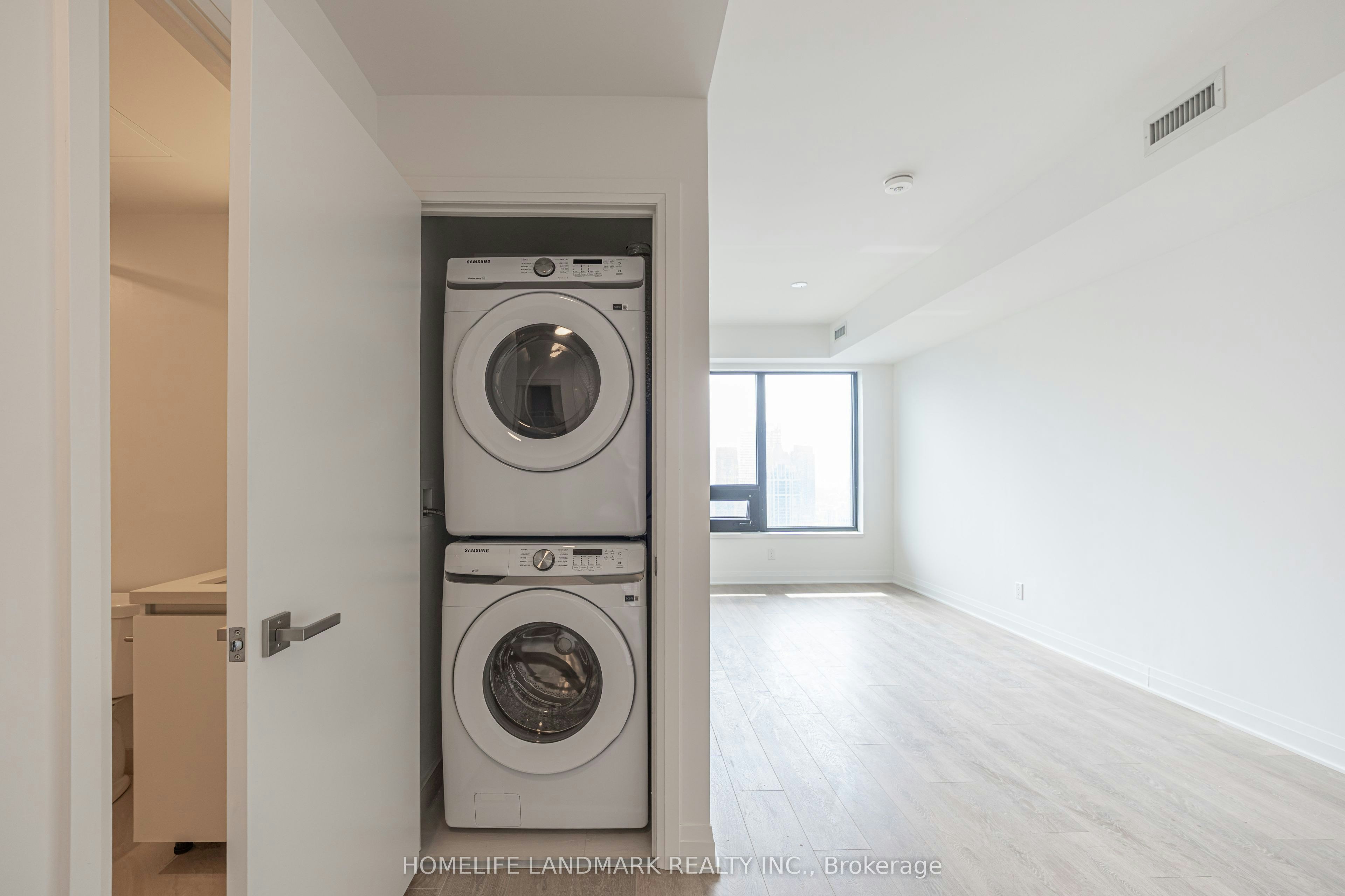 2905-4015 The Exchange N/A, Mississauga, ON, L5B 0N9 - 16