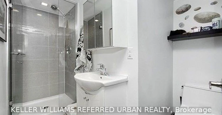 Main-2286 Dufferin Street, Toronto, ON, M6E 3S3 - 5