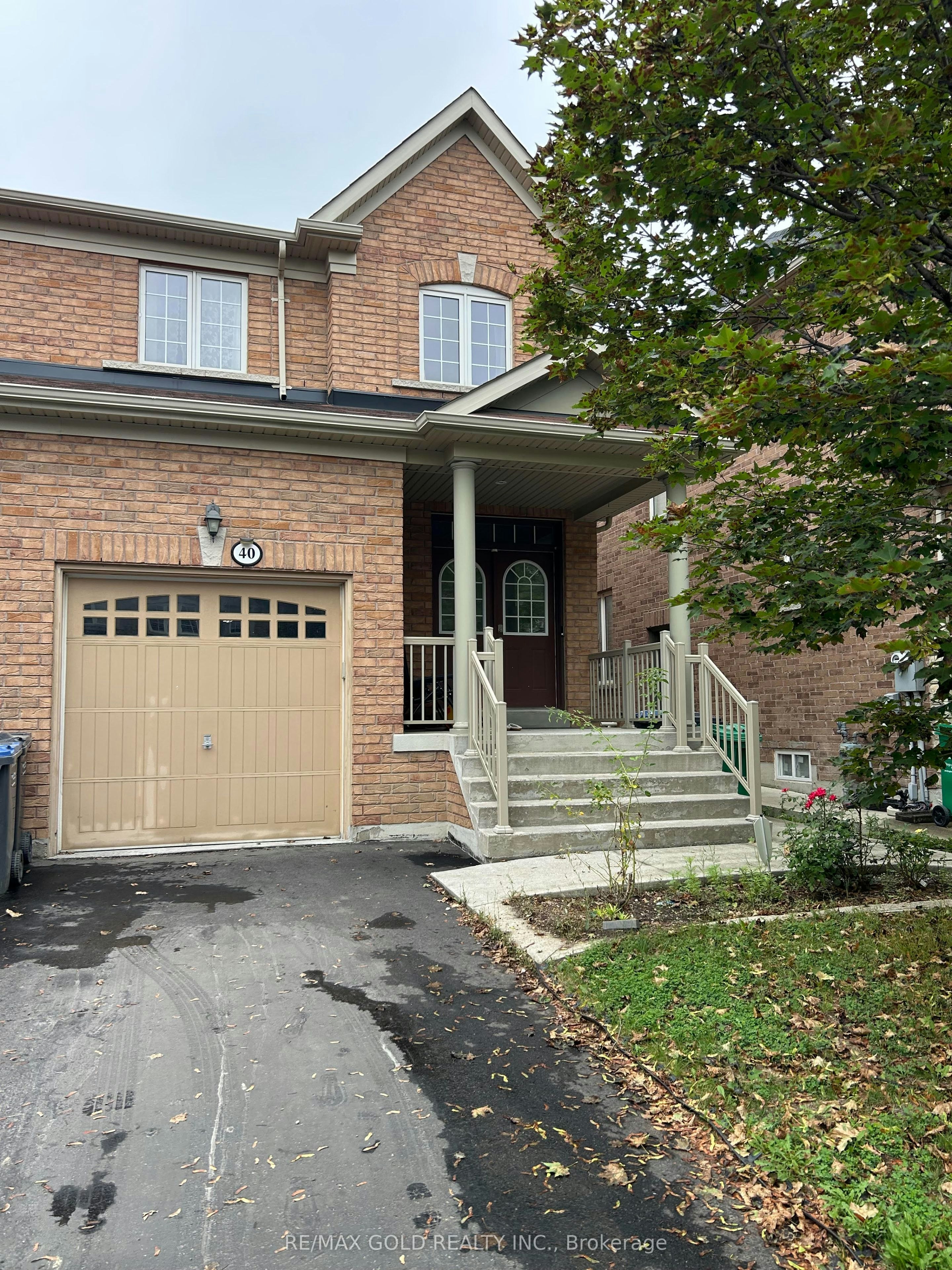 40 Loftsmoor Drive, Brampton, ON, L6R 3R7 - 2