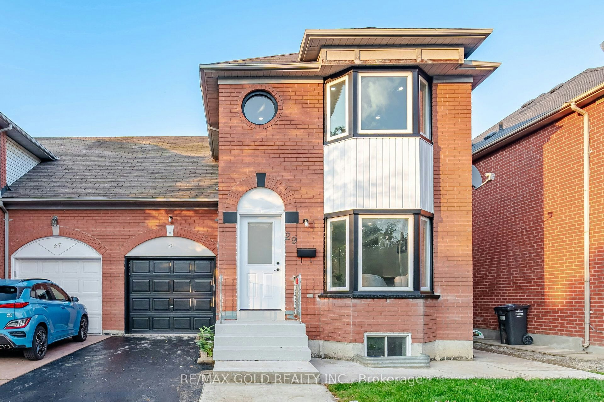 29 Fern Valley Crescent, Brampton, ON, L6R 1K7