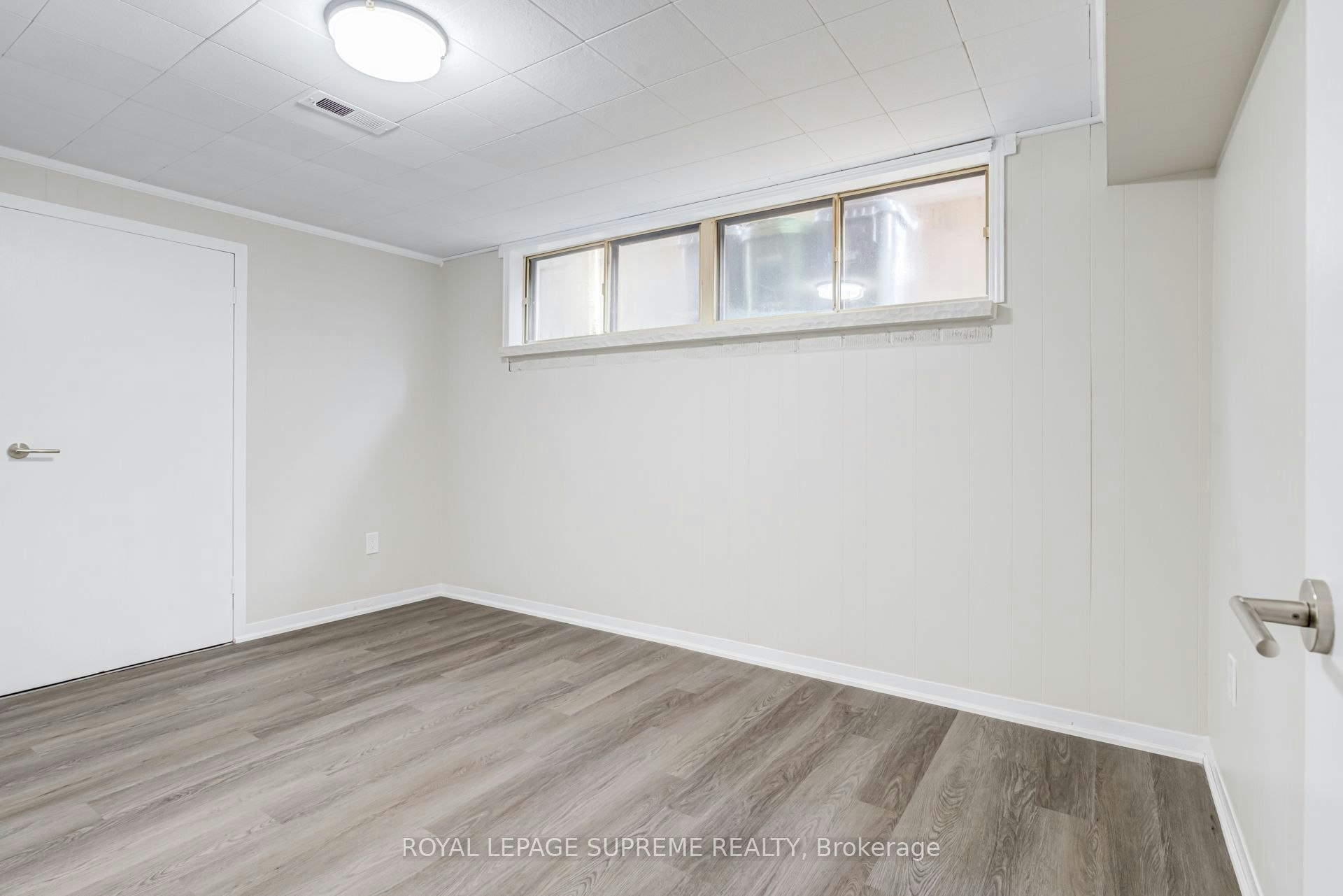 Bsmt-5 Paramount Court, Toronto, ON, M6M 2L3 - 17