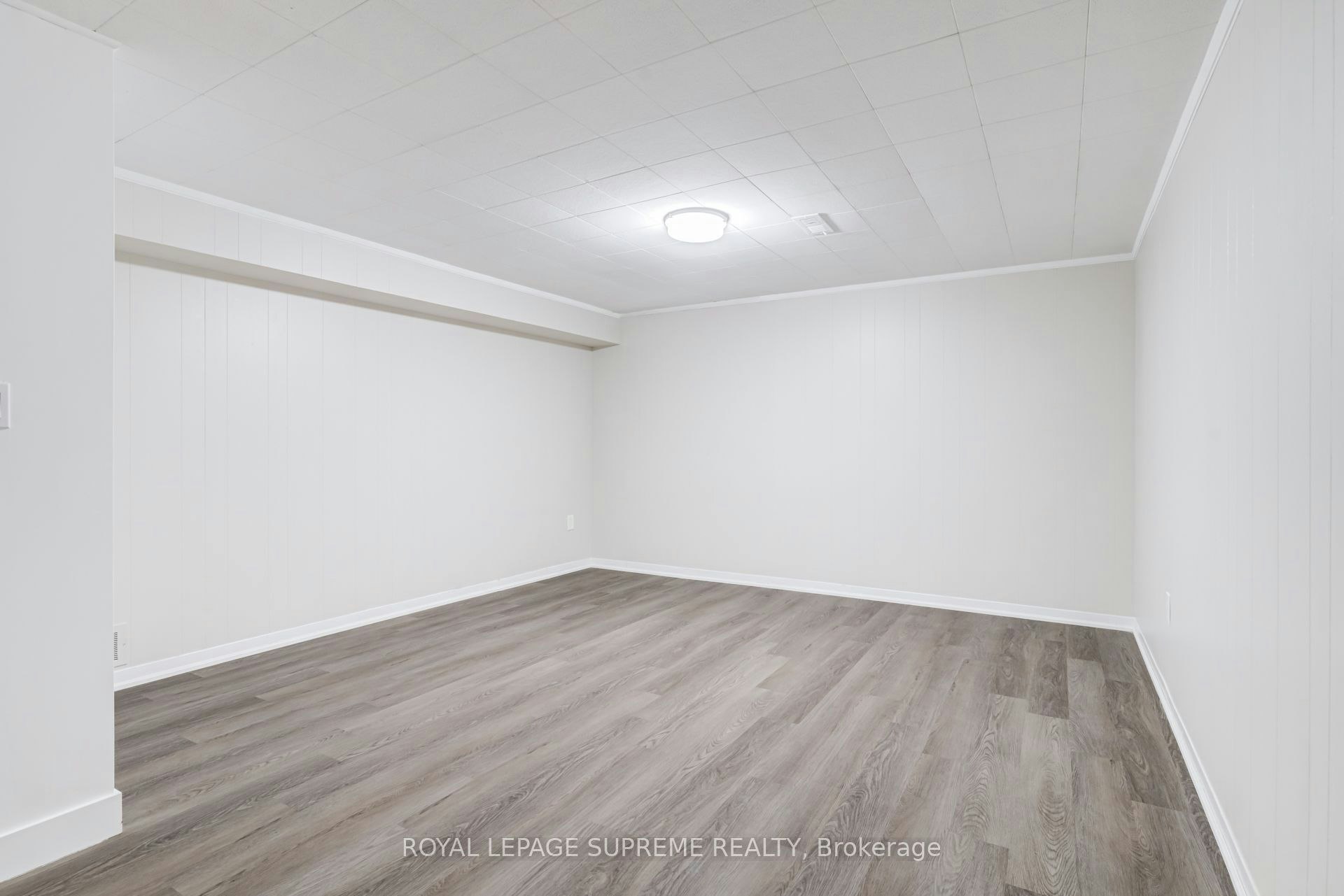 Bsmt-5 Paramount Court, Toronto, ON, M6M 2L3 - 13
