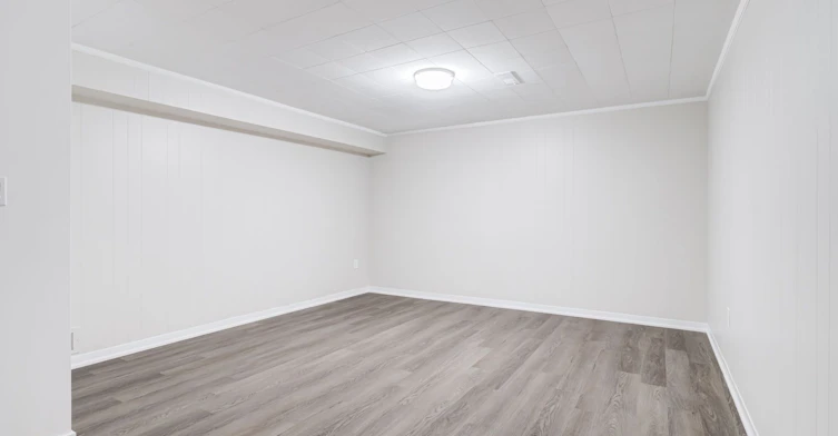 Bsmt-5 Paramount Court, Toronto, ON, M6M 2L3 - 13