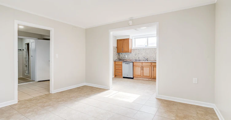 Bsmt-5 Paramount Court, Toronto, ON, M6M 2L3 - 7