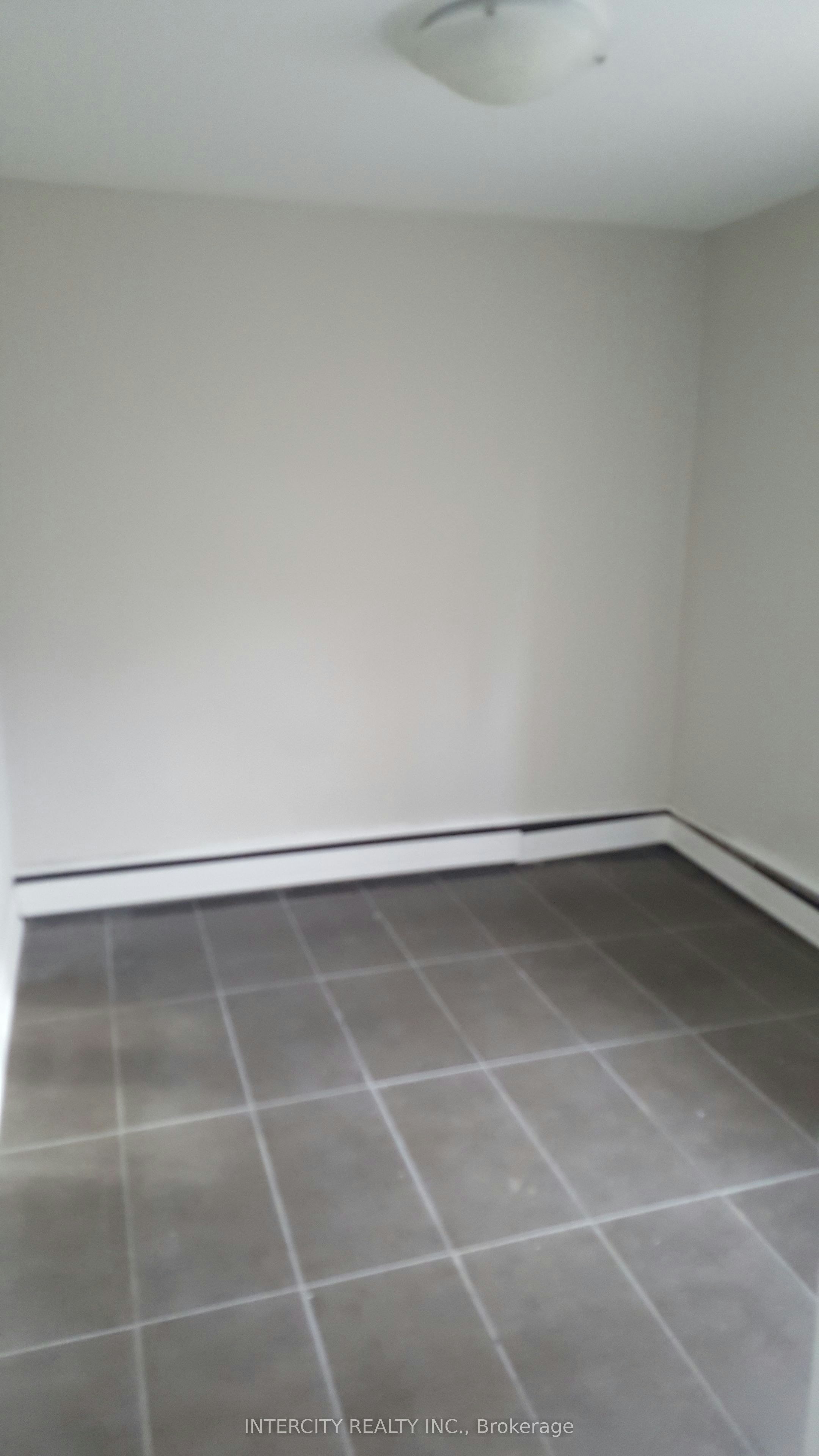 C-14 North Alarton Street, Mississauga, ON, L4T 1J8 - 3