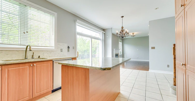 2290 Woodmont Crescent S, Oakville, ON, L6M 5A1 - 18