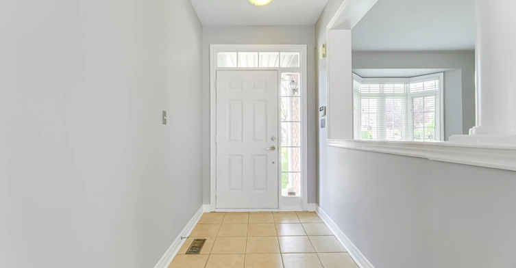 2290 Woodmont Crescent S, Oakville, ON, L6M 5A1 - 4