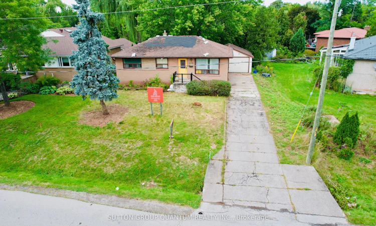 499 Valley Drive N