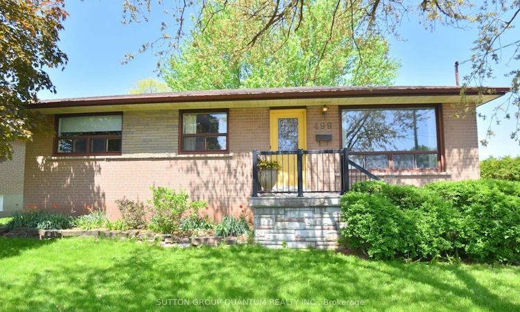499 Valley Drive N